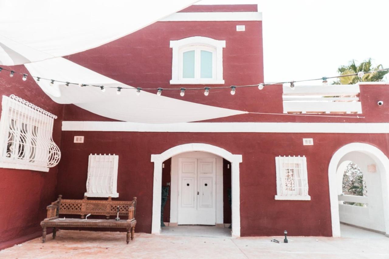 The Red Farm Relais & Spa Iklin 外观 照片