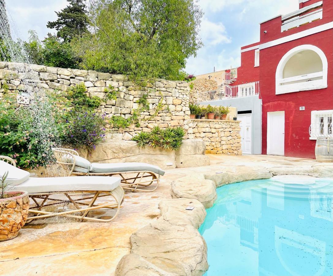 The Red Farm Relais & Spa Iklin 外观 照片