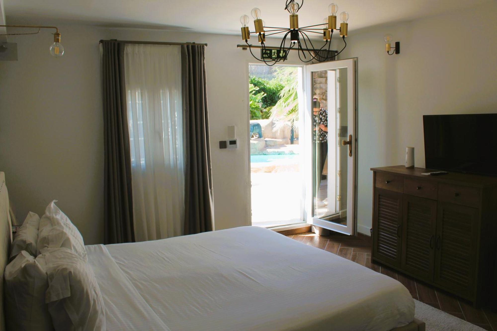 The Red Farm Relais & Spa Iklin 外观 照片