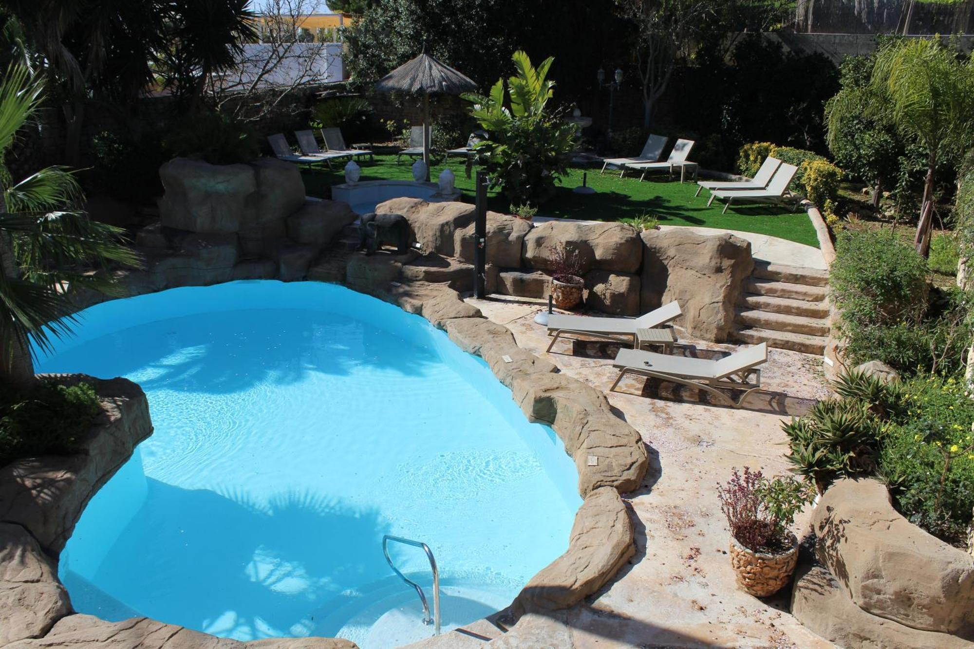 The Red Farm Relais & Spa Iklin 外观 照片
