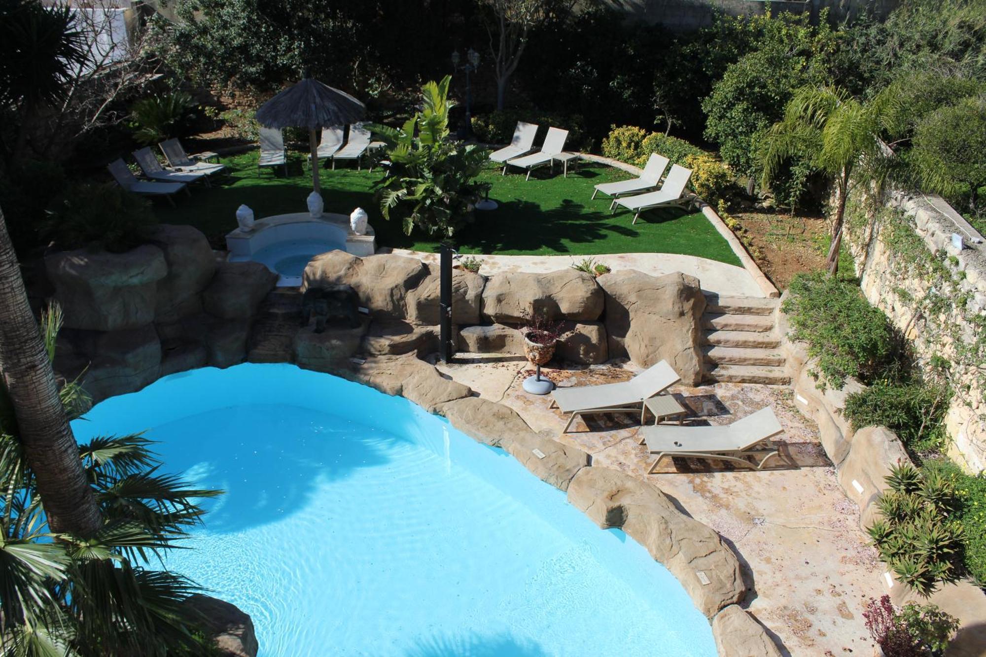 The Red Farm Relais & Spa Iklin 外观 照片