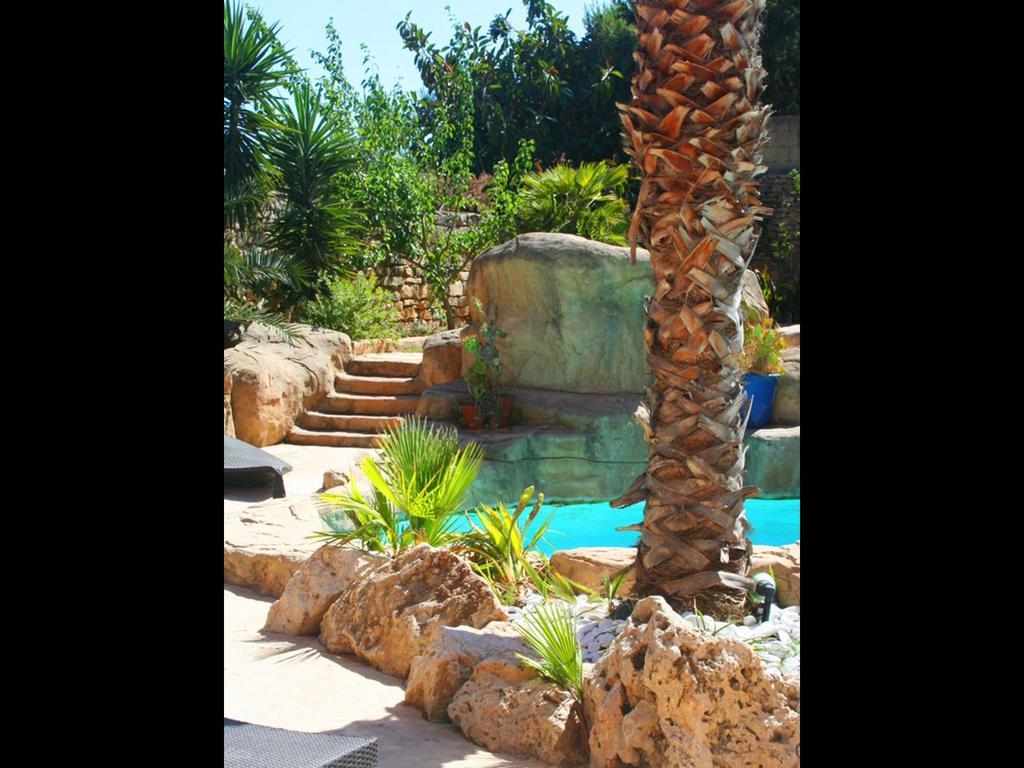 The Red Farm Relais & Spa Iklin 外观 照片